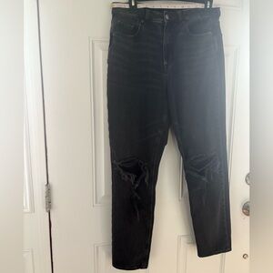 American Eagle Black Mom Jeans